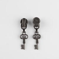 Бегунок автоматический для молнии &laquo;Спираль&raquo;, №5, декоративный &laquo;Ключ&raquo;, 10 шт, цвет чёрный никель