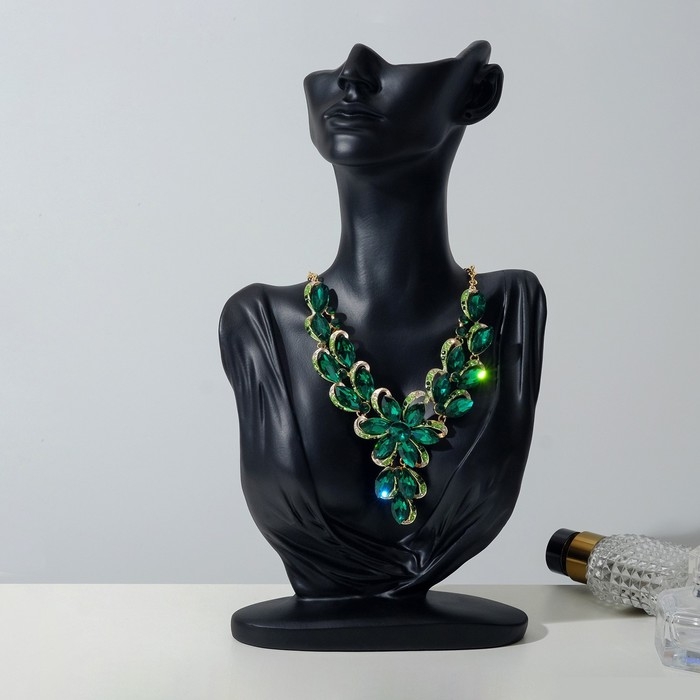 Бюст для украшений 18&times;8&times;32, отверстие в ухе, цвет чёрный