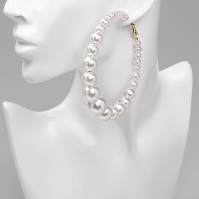 Серьги-кольца &laquo;Нежность жемчуга&raquo; кольца крупные, цвет белый в золоте, d=8 см