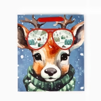 Пакет подарочный новогодний ламинированный &laquo;Оленёнок&raquo;, конгрев, M 30 х 26 х 9 см, Новый год