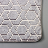 Коврик для ванной светящийся в темноте Доляна &laquo;Светящиеся фигуры&raquo;, 50&times;80 см, цвет серый