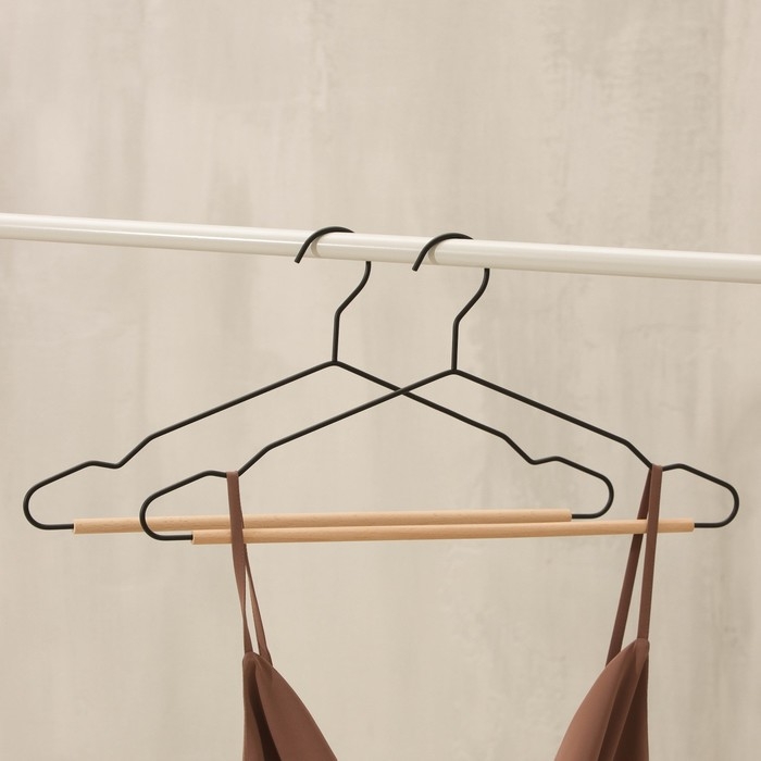 Плечики - вешалка для одежды LaDо́m Laconique, 42&times;19,5&times;1см, цвет чёрный