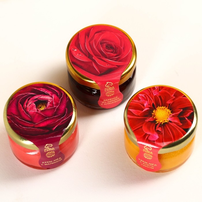 Набор &laquo;8 марта&raquo;, чай со вкусом ваниль и карамель 50 г., кофе со вкусом аммаретто 30 г., крем-мёд с апельсином 30 г., крем-мёд с малиной 30 г., варенье из шишек с клюквой 30 г.