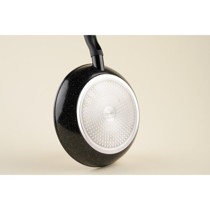 Сковорода алюминиевая с антипригарным покрытием SL Home, d=26, h=4,9 см, индукция, цвет чёрный Сковорода алюминиевая с антипригарным покрытием SL Home, d=26, h=4,9 см, индукция, цвет чёрный