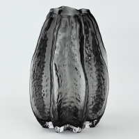 Ваза для цветов &laquo;Канди блэк&raquo; из черного стекла 20&times;14&times;14 см