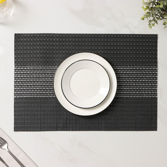 Салфетки сервировочные на стол Доляна &laquo;Сияние&raquo;, 4 шт, 45&times;30 см, цвет чёрный