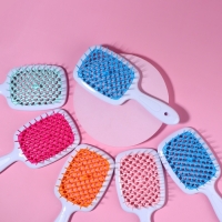 Расчёска массажная, широкая, вентилируемая, 8,5 &times; 20,5 см, PVC коробка, цвет МИКС/белый