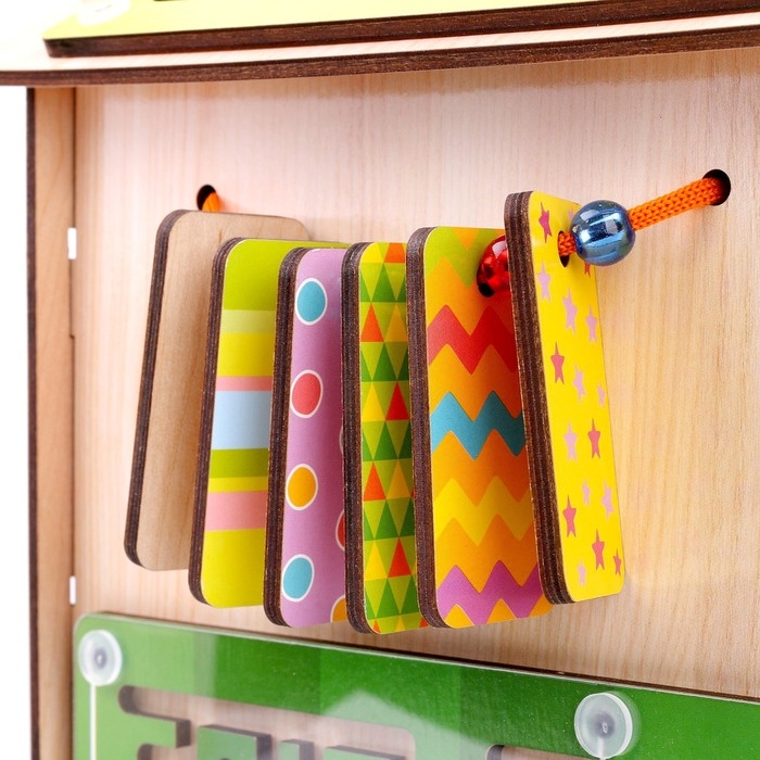 Бизиборд &laquo;Играйка&raquo;