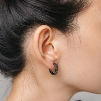 Моносерьга металл &laquo;Япония&raquo; резной дракон, цвет тёмно-серый