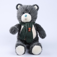 Мягкая игрушка Little Friend, новогодний мишка с зелёным шарфом, цвет темно-серый , 23 см Мягкая игрушка Little Friend, новогодний мишка с зелёным шарфом, цвет темно-серый , 23 см