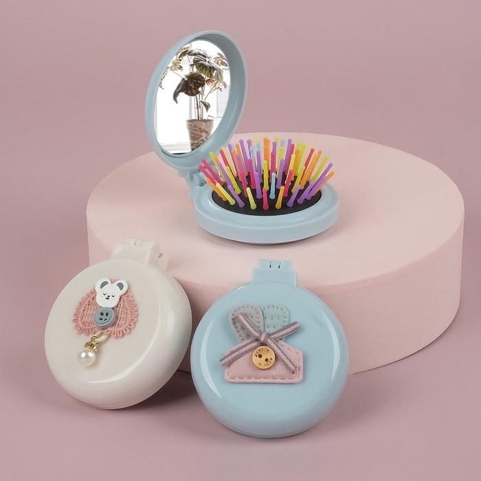 Расчёска массажная &laquo;Плюшевые милости&raquo;, складная, с зеркалом, d = 7,5 см, рисунок МИКС