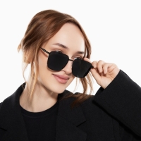 Очки солнцезащитные поляризационные, дужка 14.3 см, ширина 13 см, линза 5 х 5.7 см