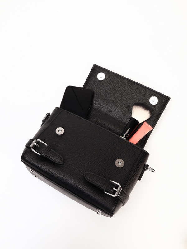 Сумка женская, 22*11*17, отд на молнии, длин ремень, черный