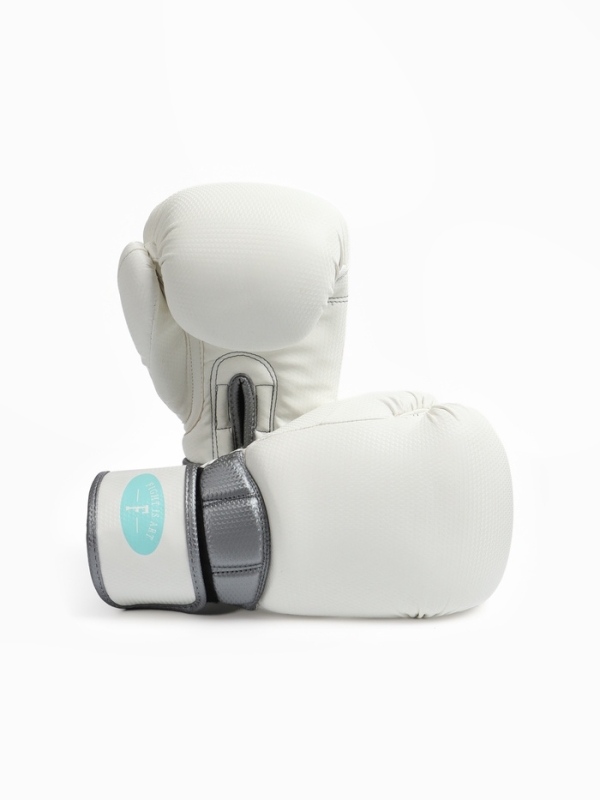 Боксёрские перчатки FIGHT EMPIRE, TIFFANY, белый карбон, размер 12 oz