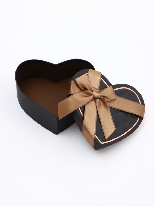 Набор коробок 3 в 1 сердца 22 х 20 х 9;  18.5 х 17 х 7.5; 1 6 х 14 х 6 см