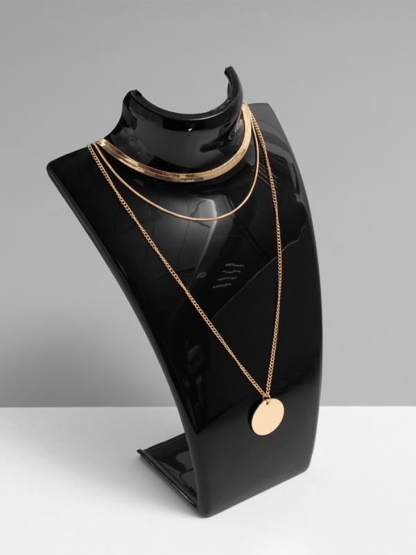 Бюст для украшений, 13,5&times;10,5&times;20 см, h=20 см, цвет чёрный, глянцевый