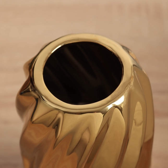 Керамическая ваза декоративная настольная &laquo;Освальд&raquo;, для цветов, сухоцветов, d-6 см, 20&times;10 см, золото