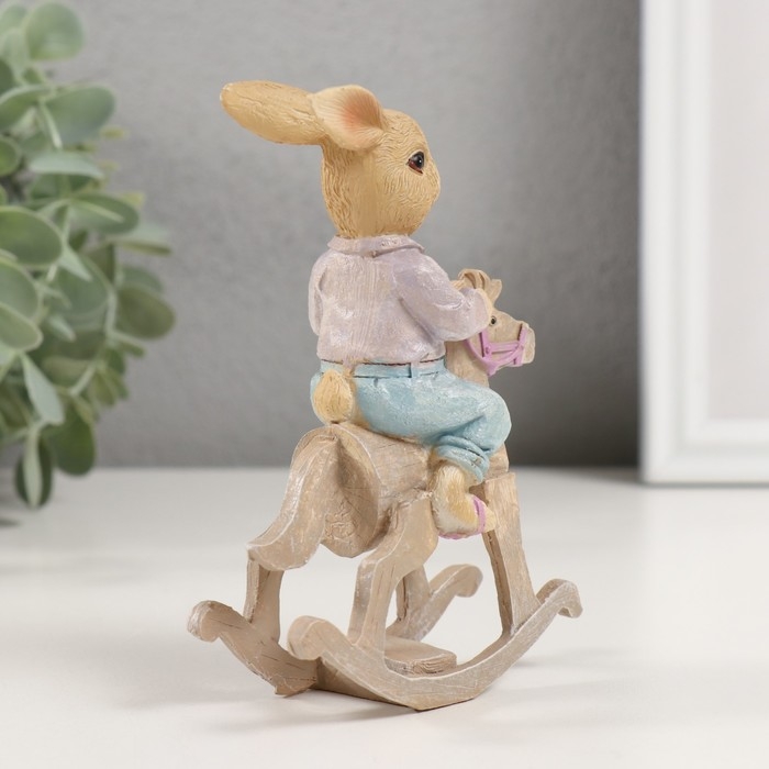 Сувенир полистоун "Зайка на качалке-лошадке" 9,5х4,5х13 см