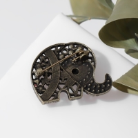 Брошь этника &laquo;Слон&raquo;, цветная в чернёном золоте