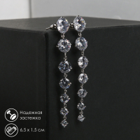 Серьги висячие со стразами &laquo;Змейка&raquo; L= 6,5, цвет белый в серебре, 7,6 см