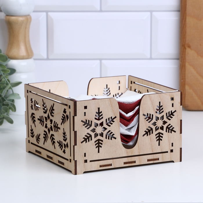 Салфетница деревянная Салфетница деревянная "Снежинка", 13 х 13 х 10 см