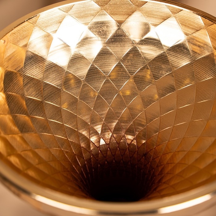 Подсвечник металл на 1 свечу &laquo;Ричард&raquo; цвет золото 12.5 х 12.5 х 37.5 см