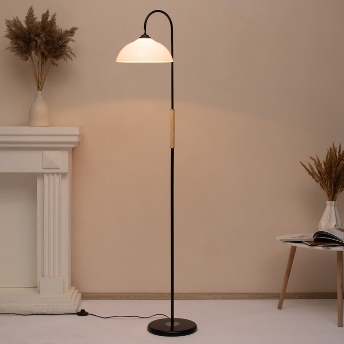 Торшер "Сара" 1х15Вт Е27 черный 44х44х165см