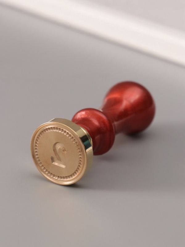 Печать для сургуча с пластиковой ручкой Печать для сургуча с пластиковой ручкой "Классика цифра 2" 2,5х2,5х6,3 см