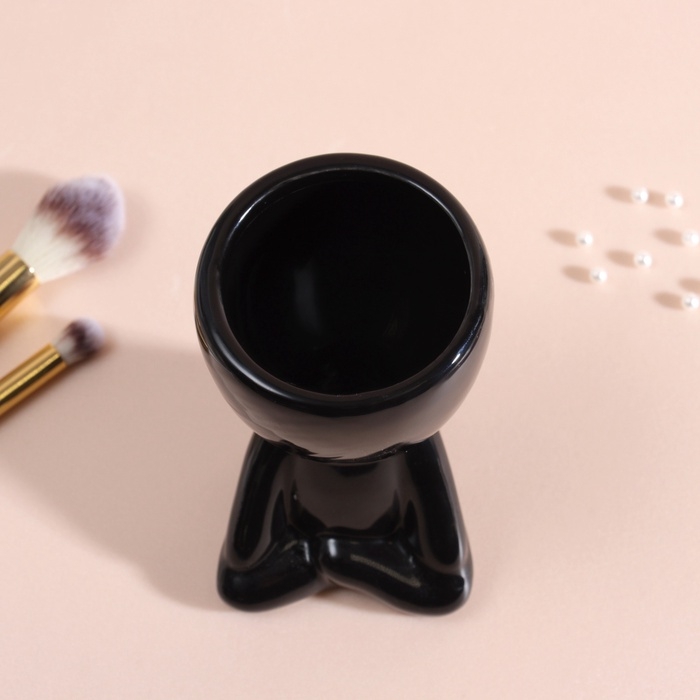 Предмет интерьера Предмет интерьера "Мистер Грин йог" 11,3*7,5*7 черный керамика