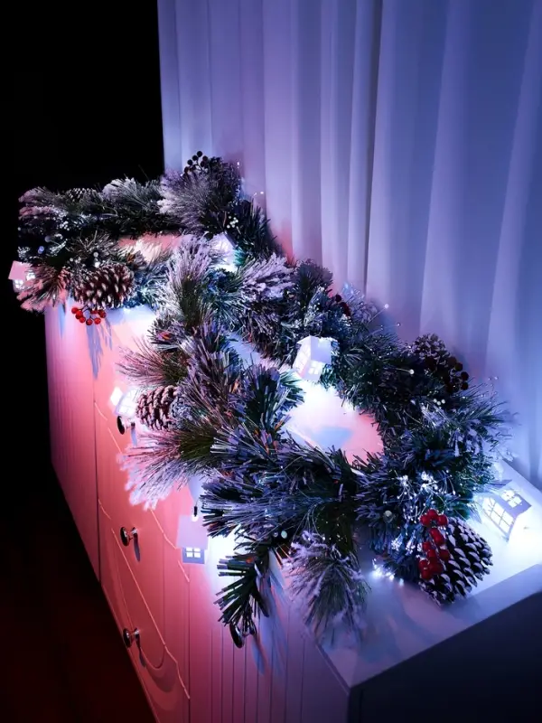 Хвойная гирлянда фиброоптическая &laquo;Заснеженная&raquo; 200 см, 8 режимов