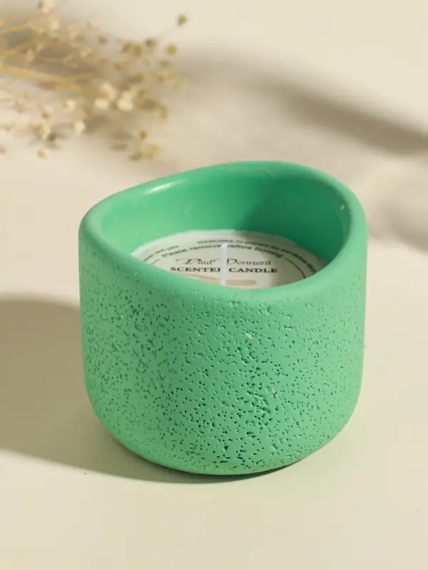 Свеча в вулканическом подсвечнике "Изгиб" мятная 8,3х8,5х7 см