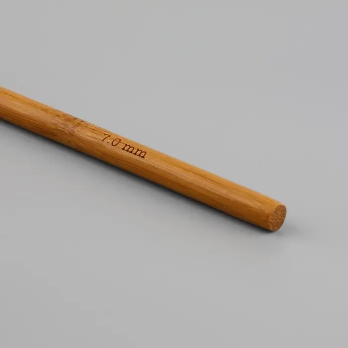 Крючок для вязания, бамбуковый, d=7 мм, 15 см