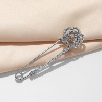 Булавка &laquo;Цветок роза&raquo;, 7,5 см, цвет белый в серебре