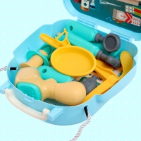 Игровой набор доктора &laquo;Юный врач&raquo;, в чемодане