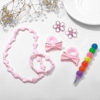 Набор детский «Выбражулька» 6 предметов:2 резинки, клипсы, бусы, браслет, фломастер, котёнок, цветной Набор детский «Выбражулька» 6 предметов:2 резинки, клипсы, бусы, браслет, фломастер, котёнок, цветной