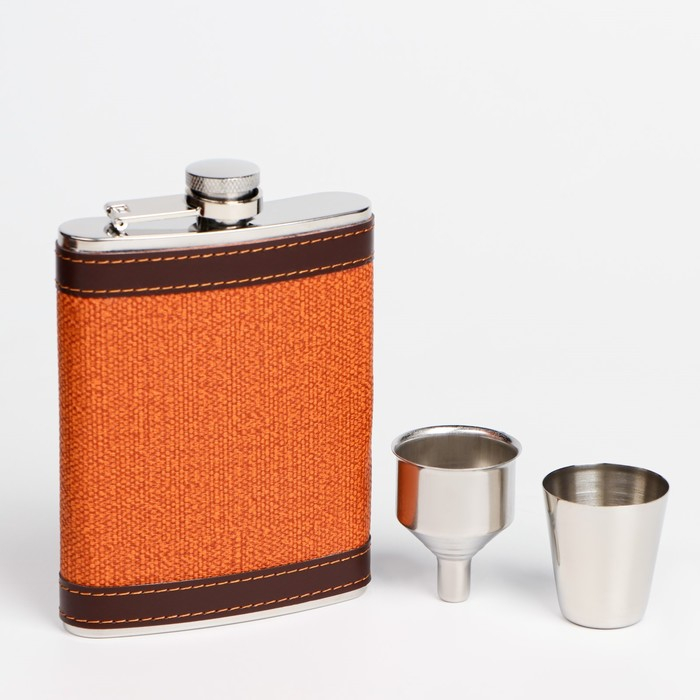 Подарочный набор 6 в 1: фляжка 8 oz, рюмка, воронка, кубики 5 шт, карты, шахматы, 18 х 24 см