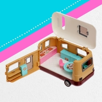 Игровой набор &laquo;Путешественницы&raquo; машина с прицепом, вертолёт, куклы, аксессуары