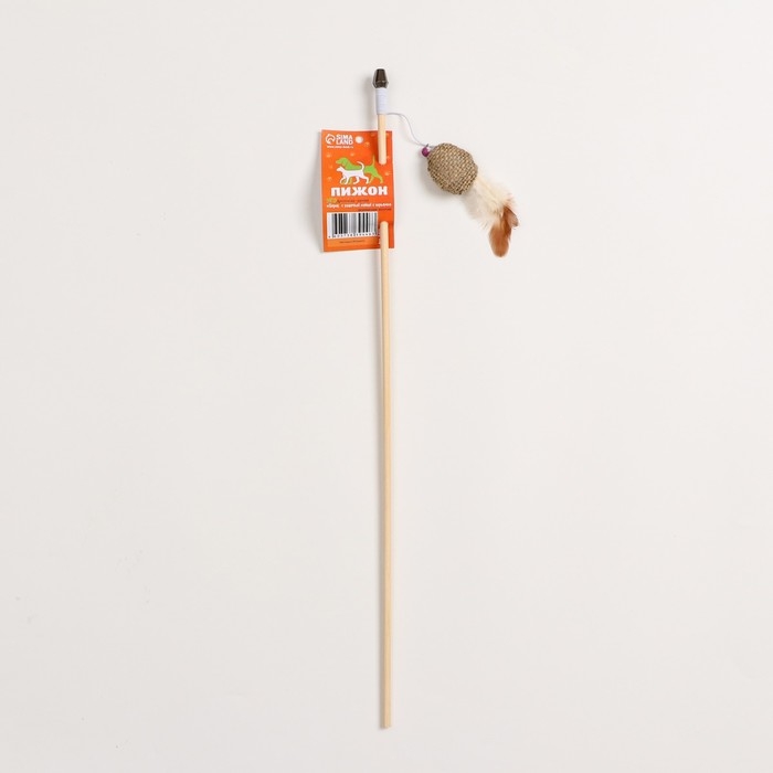 Дразнилка - удочка из эко-материалов "Шарик  с кошачьей мятой и перьями" на деревянной палочкой  915