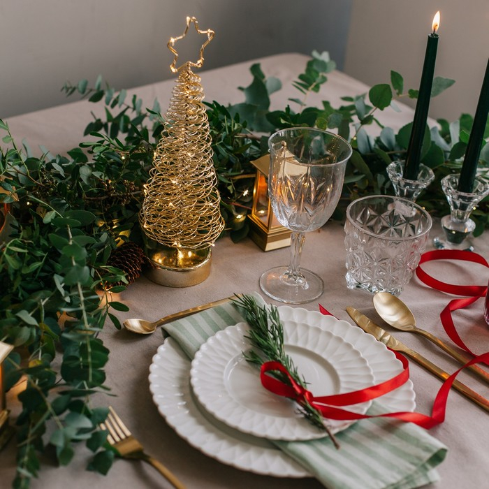 Светодиодная фигура «Ёлка плетёная» 8 × 30 × 8 см, металл, батарейки АААх3 (не в комплекте), свечение тёплое белое Светодиодная фигура «Ёлка плетёная» 8 × 30 × 8 см, металл, батарейки АААх3 (не в комплекте), свечение тёплое белое