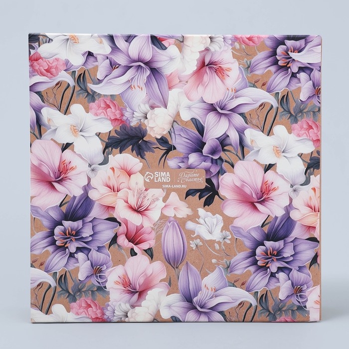 Коробка для конфет, кондитерская упаковка, 16 ячеек, &laquo;Самой нежной&raquo; 17.7 х 17.7 х 3.8 см