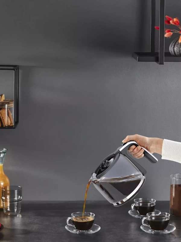 Кофеварка капельная Majestuo CM883D10, серебристый