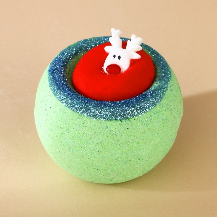 Новый Год. Бомбочка для ванны с игрушкой, 140 г, микс