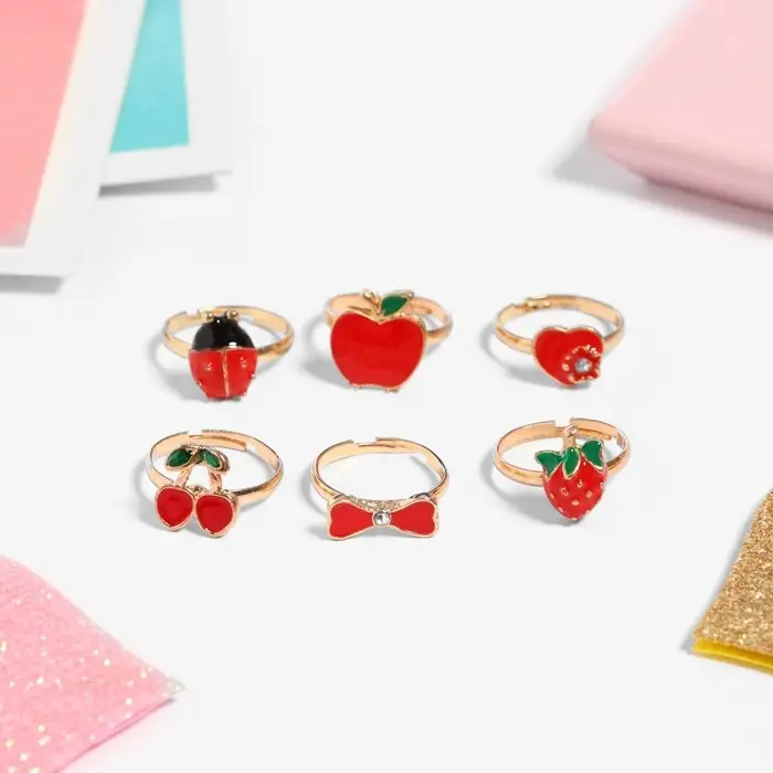 Кольцо детское &laquo;Ассорти&raquo; в сердце, форма МИКС, цвет красный в золоте, безразмерное