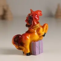 Сувенир полистоун "Новогодняя лошадка в шарфике" МИКС 6х2,5х6,8 см