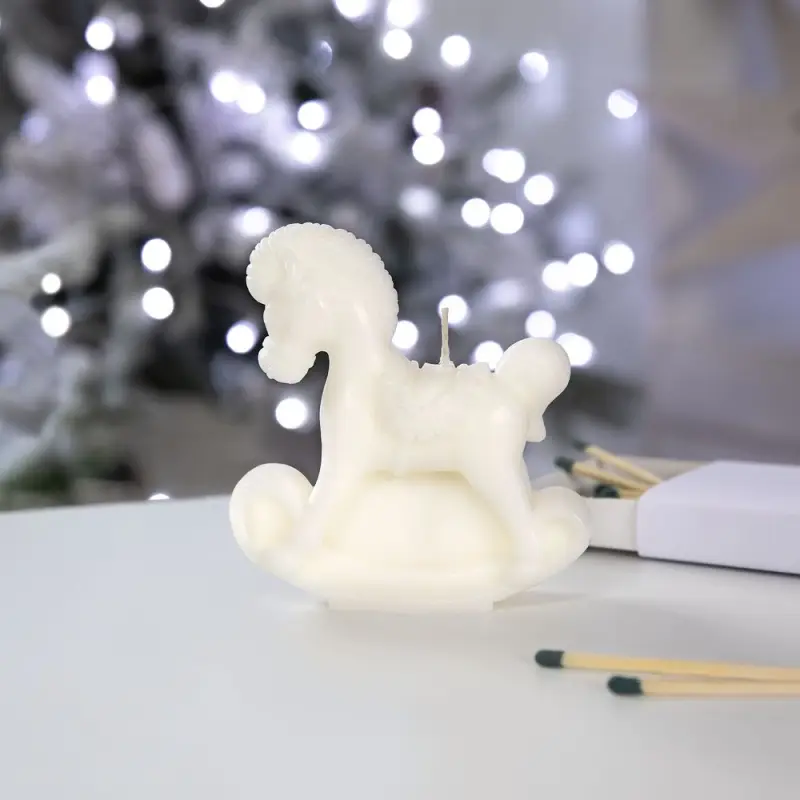 Свеча фигурная &laquo;Лошадка-качалка&raquo;, белая