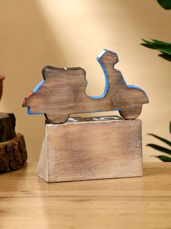 Календарь настольный &laquo;Мопед&raquo;, 14&times;5.5&times;14 см, дерево, синий