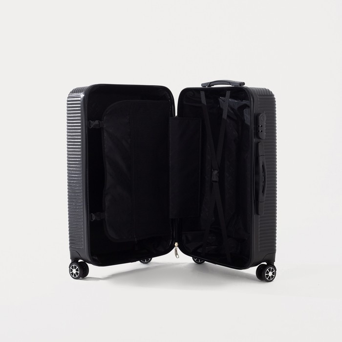 Чемодан средний 60 л (M), «Фабрика КАРТЕКС», отдел на молнии, кодовый замок, 4 колеса, цвет чёрный Чемодан средний 60 л (M), «Фабрика КАРТЕКС», отдел на молнии, кодовый замок, 4 колеса, цвет чёрный