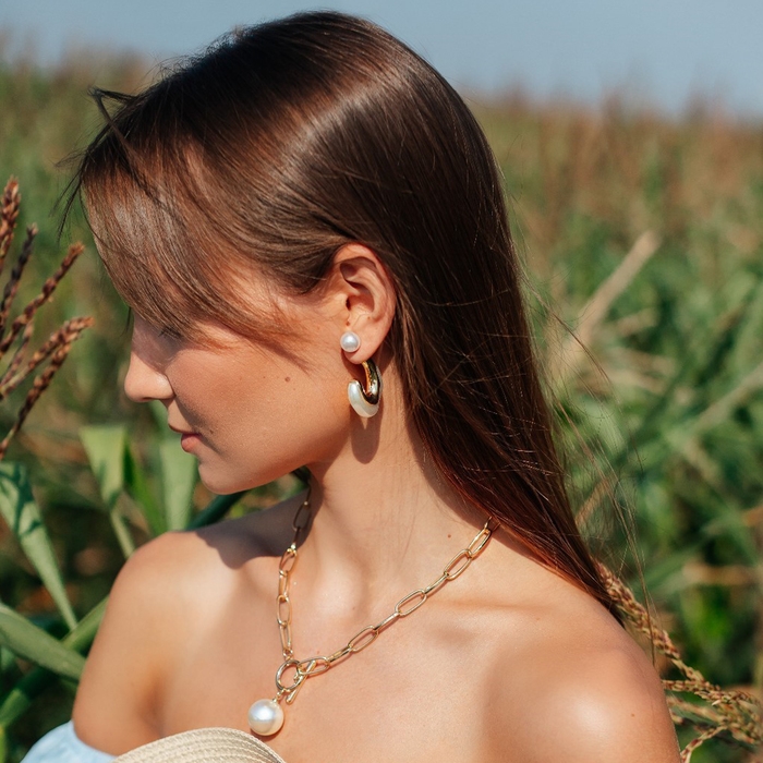 Серьги с жемчугом &laquo;Течение&raquo; бусина, цвет белый в золоте