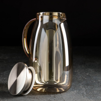 Кувшин для воды стеклянный с металлической крышкой &laquo;Богема&raquo;, 1,8 л, 15&times;25 см, цвет золотой