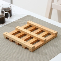 Подставка под горячее Доляна, решётка, 15&times;15&times;2 см, массив бук